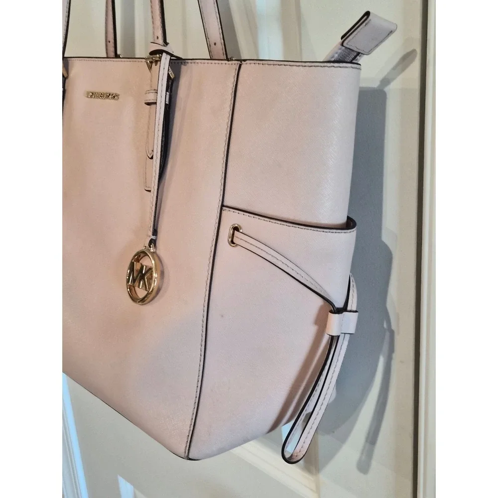 Michael Kors Voyager Tote Bag Pink Saffiano Leather Gold Hardware Shoulder‎ Bag